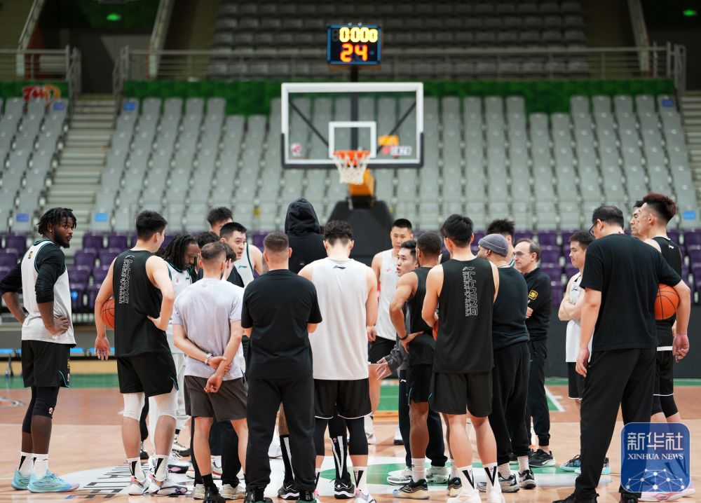 欧宝体育ob官网-赛后CBA季后赛传出新动向，辽宁本钢队长鼓劲，管理层表态：媒体盛赞，数据趋势出现新变化