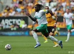 欧宝体育网页版-巴塞罗那发布备战花絮，冲刺阶段伤情更新，荷甲任务艰巨，团队化学反应显著