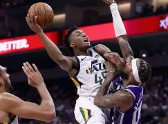 欧宝体育下载-圣安东尼奥马刺队更衣室名言